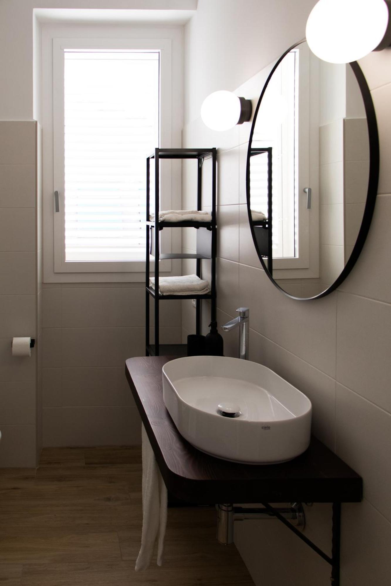 Suite Home Da Pietro, Centrale E Vicino Al Mare San Benedetto del Tronto Exterior foto